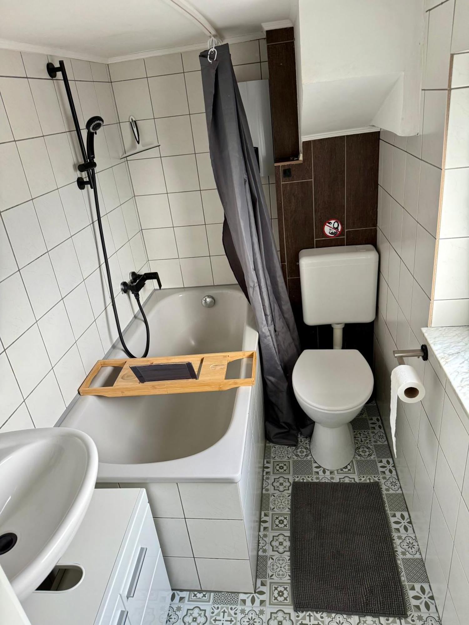 Greenrhein Lounge Alpen Екстериор снимка